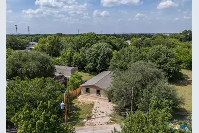 205 W Long Street, Elm Mott, TX 76640 - Photo 20