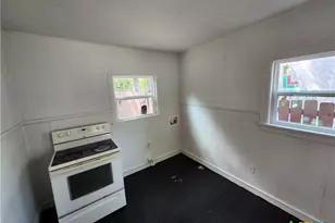 1114 S 2nd St, Temple, TX 76504 - Photo 10