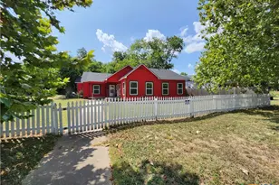 1114 S 2nd St, Temple, TX 76504 - Photo 16