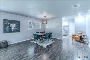 213 E Upshaw Ave, Temple, TX 76501 - Photo 8