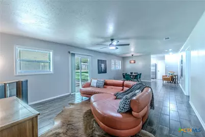 213 E Upshaw Avenue, Temple, TX 76501 - Photo 6