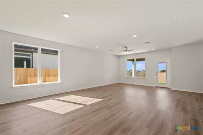 8207 Barnett Drive, Temple, TX 76502 - Photo 12