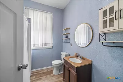 414 E Hochheim Street, Yoakum, TX 77995 - Photo 18