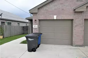 331 Oelkers Dr, New Braunfels, TX 78130 - Photo 2