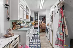 1409 E Mimosa Ave, Victoria, TX 77901 - Photo 8