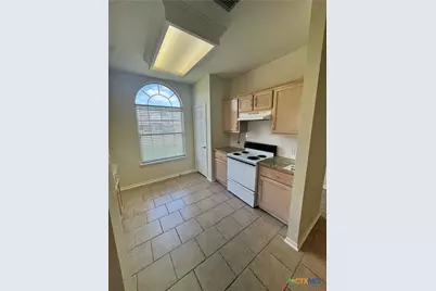 605 Pennsylvania Avenue, Victoria, TX 77904 - Photo 4