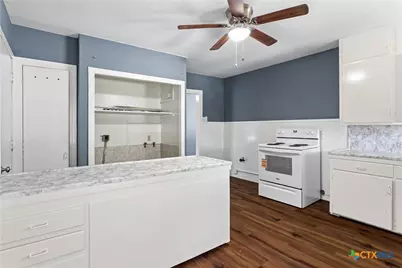 1902 E Red River Street, Victoria, TX 77901 - Photo 4