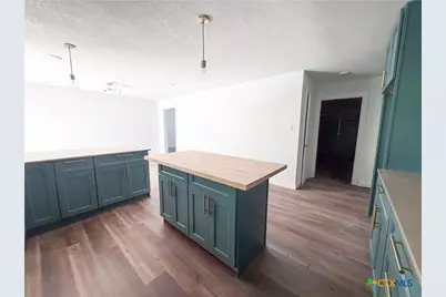707 S 34th Street, Temple, TX 76501 - Photo 6