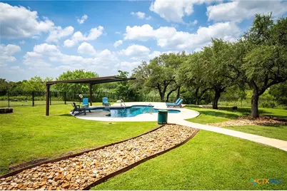 2610 Red Bud Way, New Braunfels, TX 78132 - Photo 20