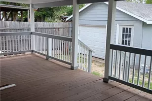 607 E Hamilton, Cuero, TX 77954 - Photo 18