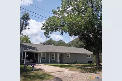 607 E Hamilton, Cuero, TX 77954 - Photo 2