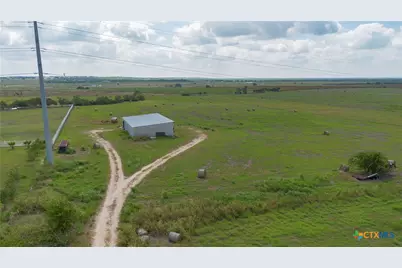 8177 Boenig Road, Seguin, TX 78155 - Photo 24