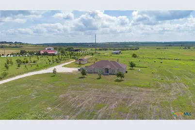 8177 Boenig Road, Seguin, TX 78155 - Photo 20