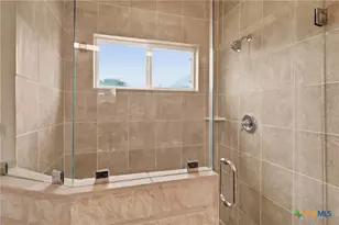 200 Lakeview Cir, La Vernia, TX 78121 - Photo 20