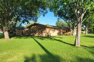 546 Willowick Dr, Port Lavaca, TX 77979 - Photo 4