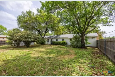 211 W Long Street, Elm Mott, TX 76640 - Photo 14