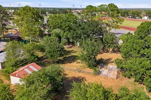 1603 Seydler St, Gonzales, TX 78629 - Photo 34