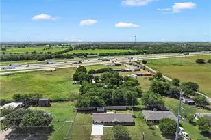 1006 Eagle Dr, Eddy, TX 76524 - Photo 28
