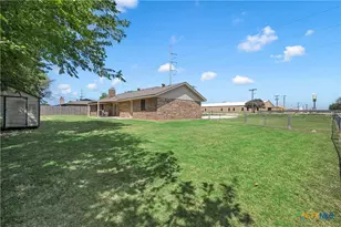 1006 Eagle Dr, Eddy, TX 76524 - Photo 22