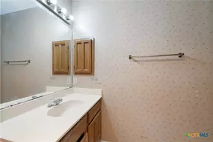 1202 Thorpe Ln, San Marcos, TX 78666 - Photo 20