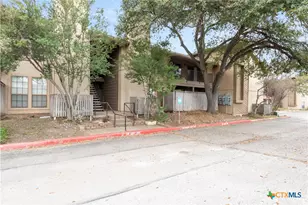 1202 Thorpe Ln, San Marcos, TX 78666 - Photo 10