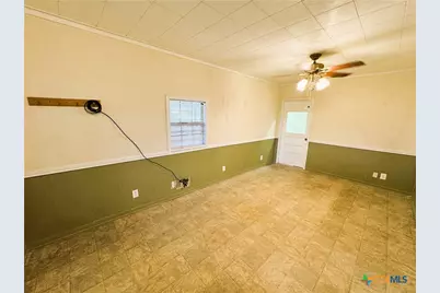1505 E Polk Avenue, Victoria, TX 77901 - Photo 12