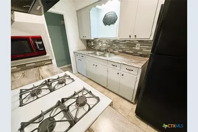 1505 E Polk Avenue, Victoria, TX 77901 - Photo 12