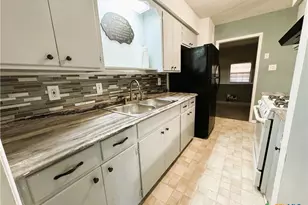1505 E Polk Ave, Victoria, TX 77901 - Photo 10