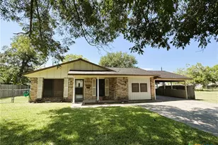 1505 E Polk Ave, Victoria, TX 77901 - Photo 2