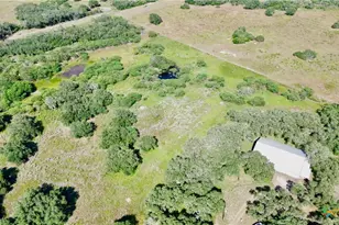 5367 Old Goliad Rd, Goliad, TX 77963 - Photo 1