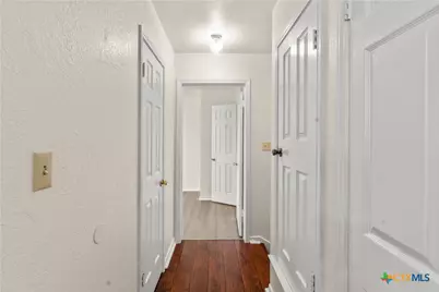 108 Leona Street, Lockhart, TX 78644 - Photo 18
