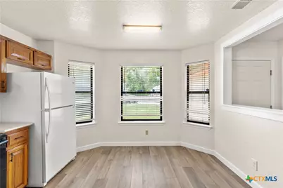 108 Leona Street, Lockhart, TX 78644 - Photo 4