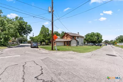 108 Leona Street, Lockhart, TX 78644 - Photo 6
