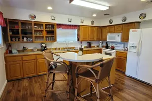 1690 Bierman Rd, Seadrift, TX 77983 - Photo 10