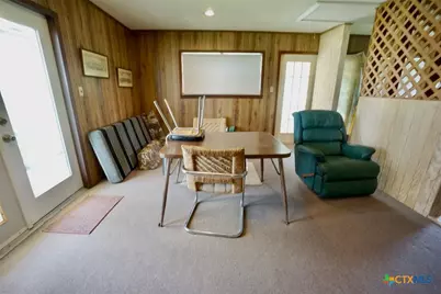 902 W Monroe Avenue, Port O'Connor, TX 77982 - Photo 12