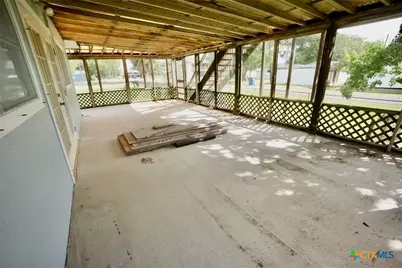 902 W Monroe Avenue, Port O'Connor, TX 77982 - Photo 22