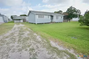 902 W Monroe Ave, Port O'Connor, TX 77982 - Photo 1