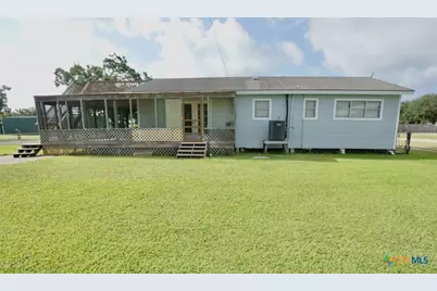 902 W Monroe Avenue, Port O'Connor, TX 77982 - Photo 18