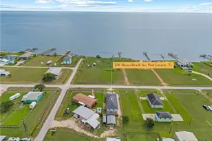 258 Alamo Beach Ave, Port Lavaca, TX 77979 - Photo 4