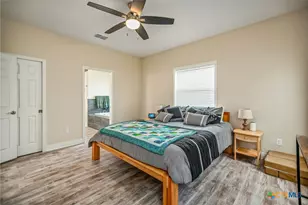 258 Alamo Beach Ave, Port Lavaca, TX 77979 - Photo 10