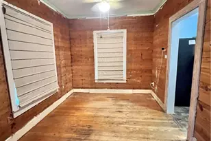 105 N Summer St, Lampasas, TX 76550 - Photo 4