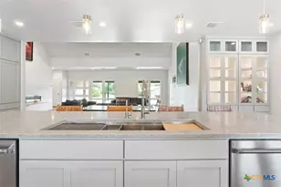 100 S Dewberry Creek Trail, Hutto, TX 78634 - Photo 16