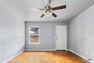 1806 Castroville Trl, Copperas Cove, TX 76522 - Photo 10