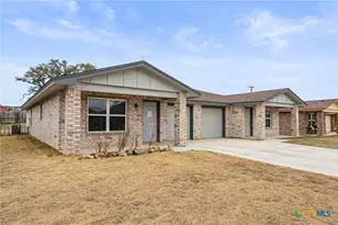1806 Castroville Trl, Copperas Cove, TX 76522 - Photo 2