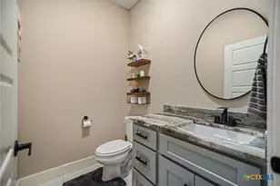 114 E St Francois, Port Lavaca, TX 77979 - Photo 38