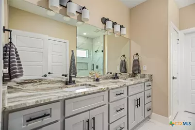 114 E St. Francois, Port Lavaca, TX 77979 - Photo 12