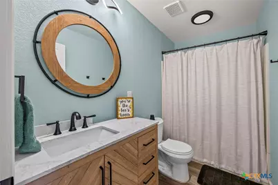 1304 Walker Street, Gonzales, TX 78629 - Photo 16