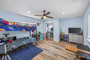 1304 Walker St, Gonzales, TX 78629 - Photo 12