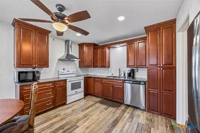 1304 Walker Street, Gonzales, TX 78629 - Photo 6