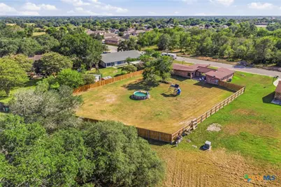 1304 Walker Street, Gonzales, TX 78629 - Photo 22